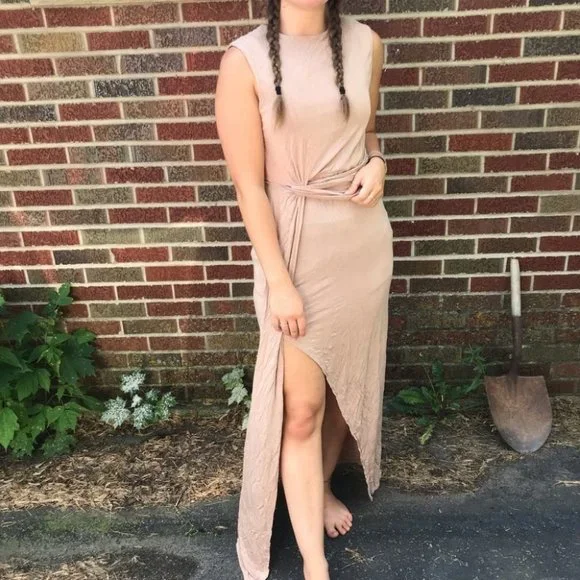 Forever 21 Tan High Slit Maxi Dress - Picture 5 of 9